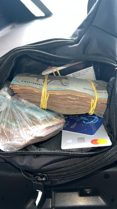 Foto 2 de 8 — Denarc apreende mais de R$ 500 mil, drogas e munições em Araraquara